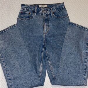 Abercrombie & Fitch 90’s Straight Ultra High Rise Jeans